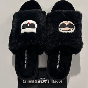 NWT Karl Lagerfeld Men’s Indoors/Outdoors Slippers with Faux Fur Tops.